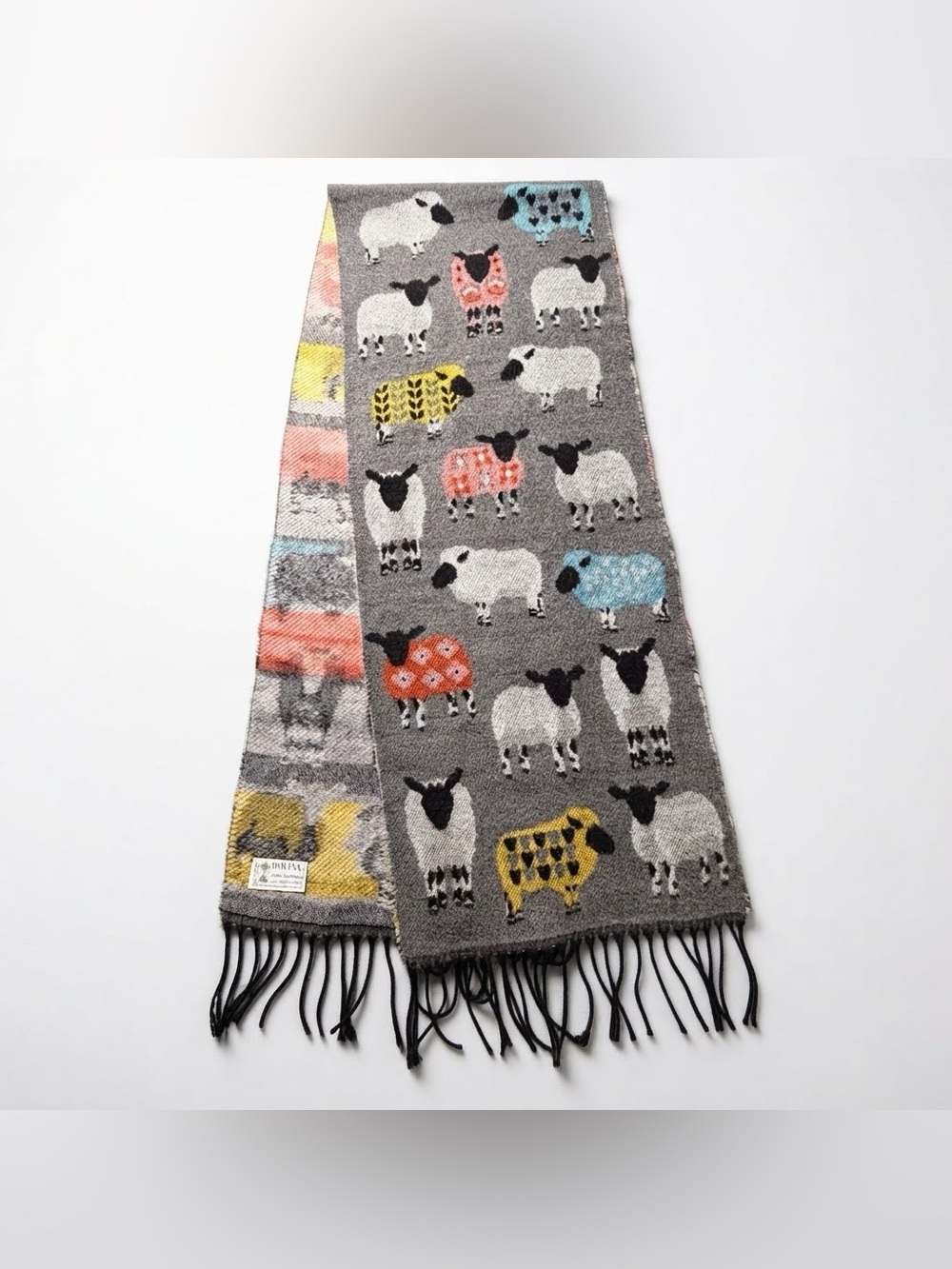Molina by Jimmy Hourihan Sheep Scarf Gray Acrylic Winter Animal Print Fringe EUC